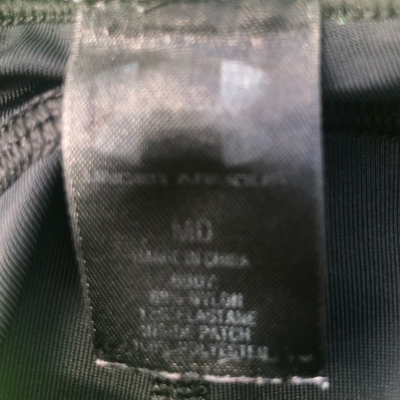 Under Armour Women's Compression Short Black Size M MPZ - Picture 4 of 5